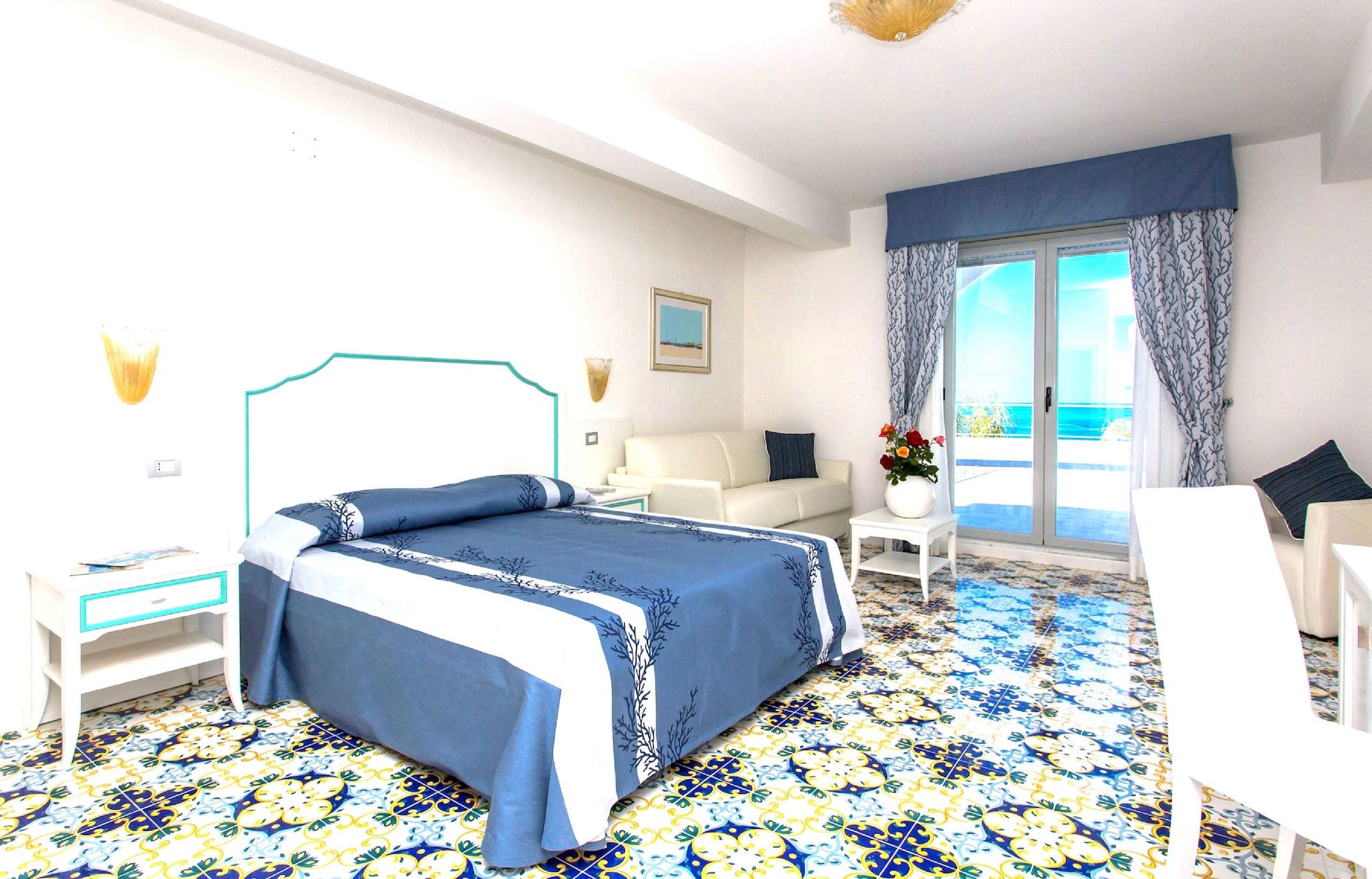 Hotel Ferretti Diamante Exterior photo